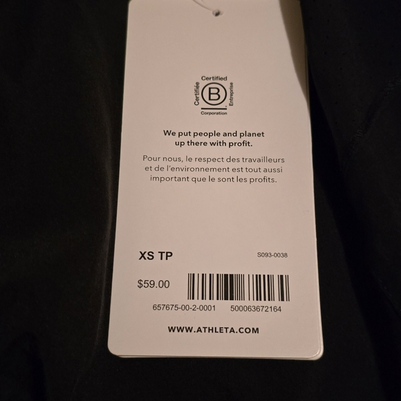 Athleta Run With It 16" Inch Skort. Black, XS - Picture 4 of 5